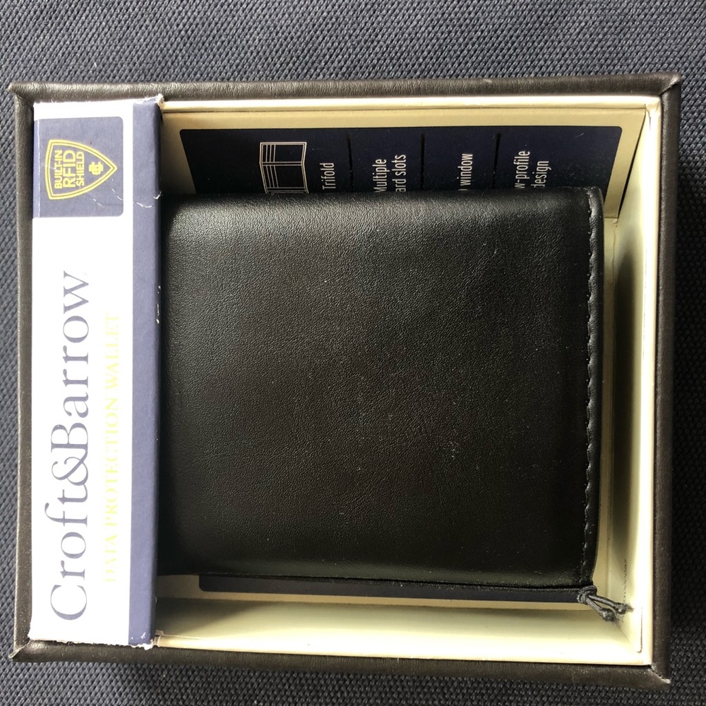 Croft and Barrow wallet
